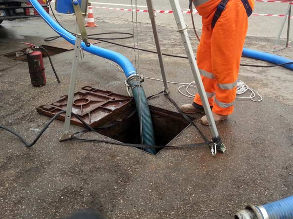 manutenzione professionale dei pozzi neri