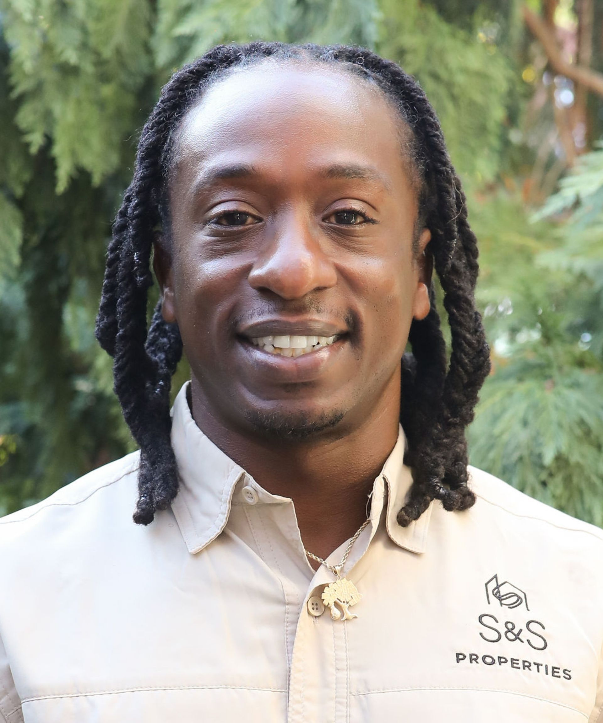 Sh'rell Simpkins headshot