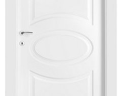 Porta in legno con ovale e cornici