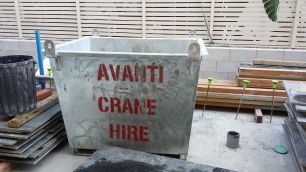 Avanti Crane Hire - Rubbish Bin