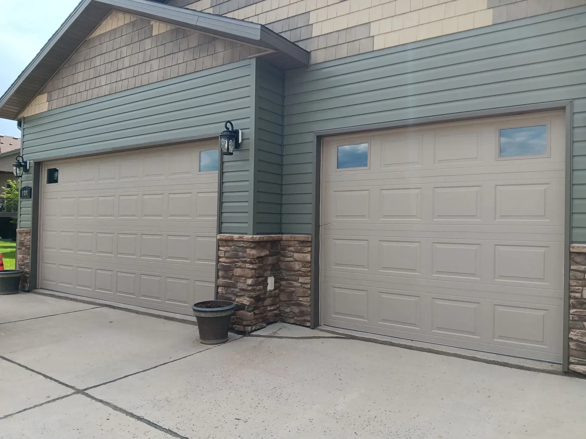 Garage Door Builder ND