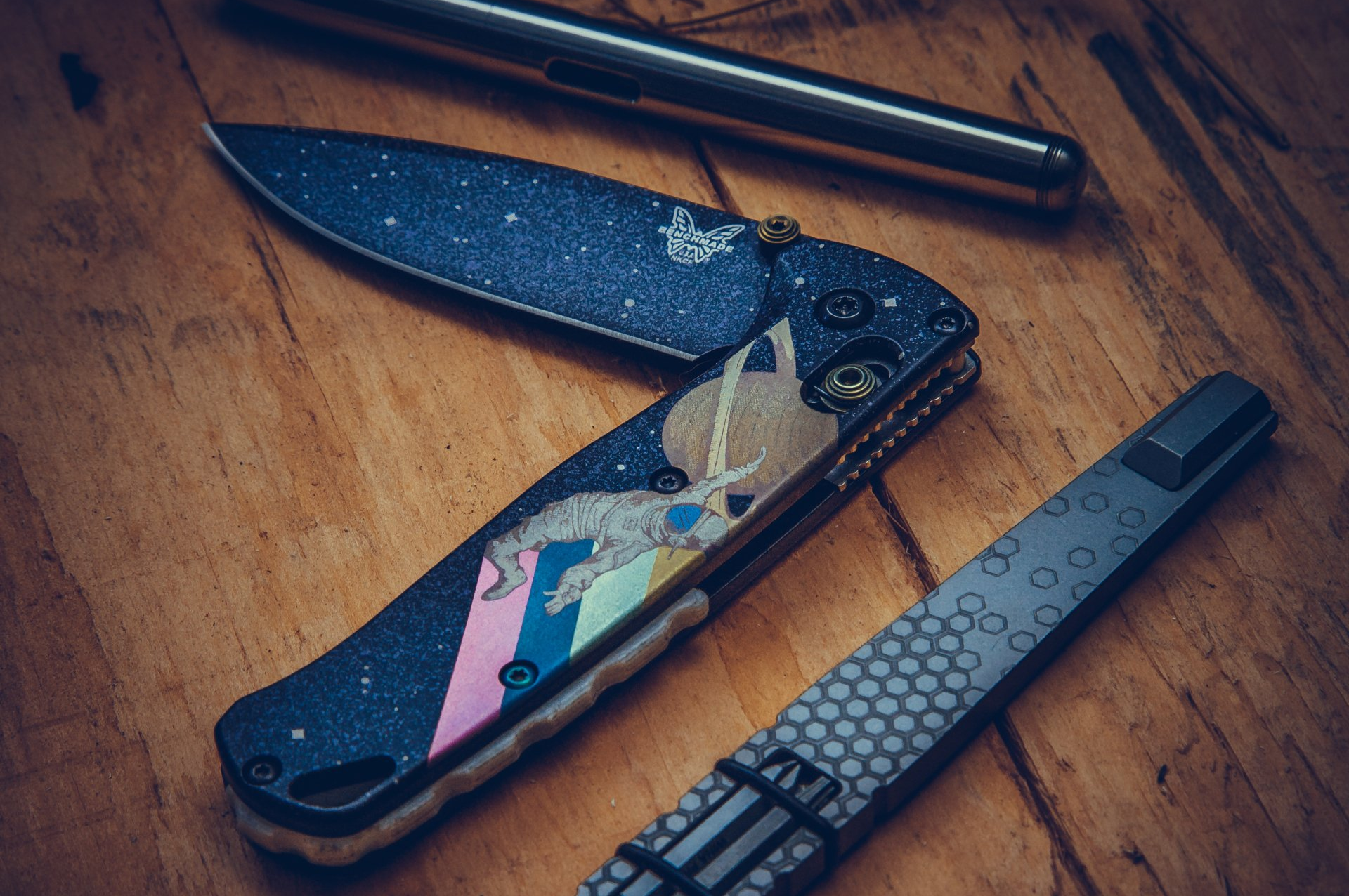 Northern Knives x Colorful Filth Benchmade Bugout Alongside the Machine Era Fountain Pen and the Vero Engineering Fulcrum