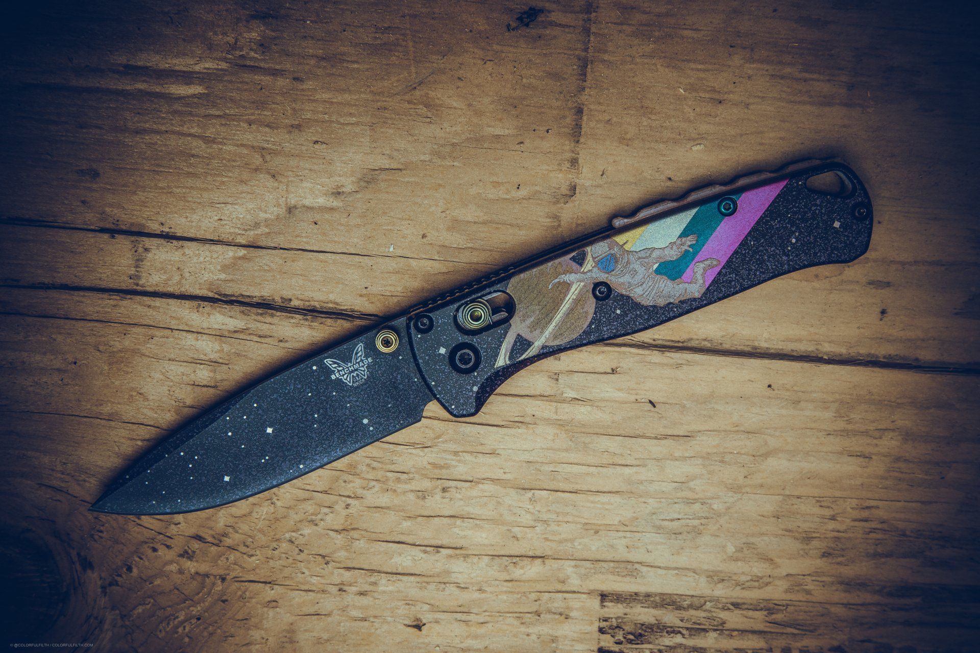 Northern Knives x Colorful Filth Benchmade Bugout Show Side
