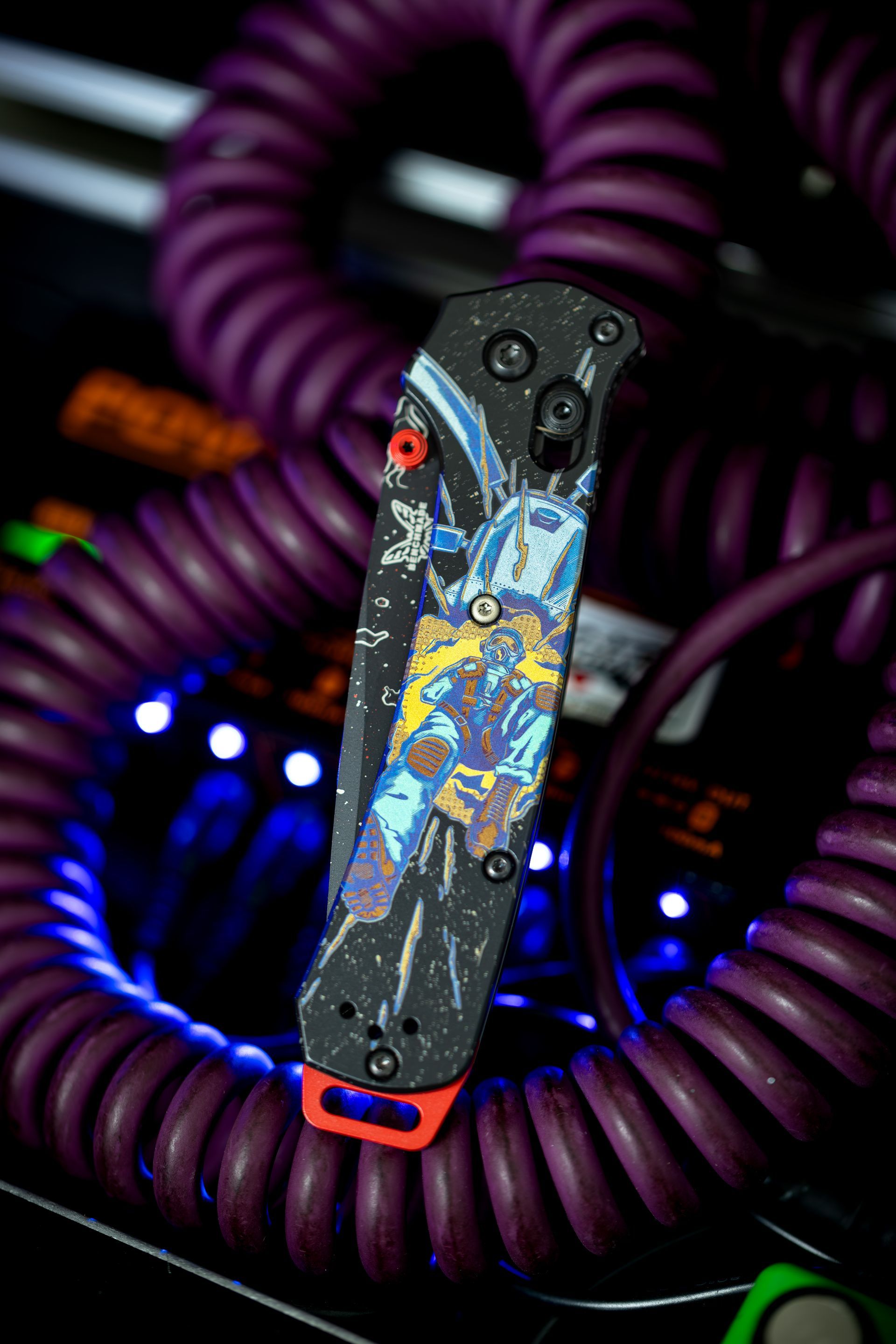 Northern Knives x Colorful Filth Benchmade Bugout Show Side