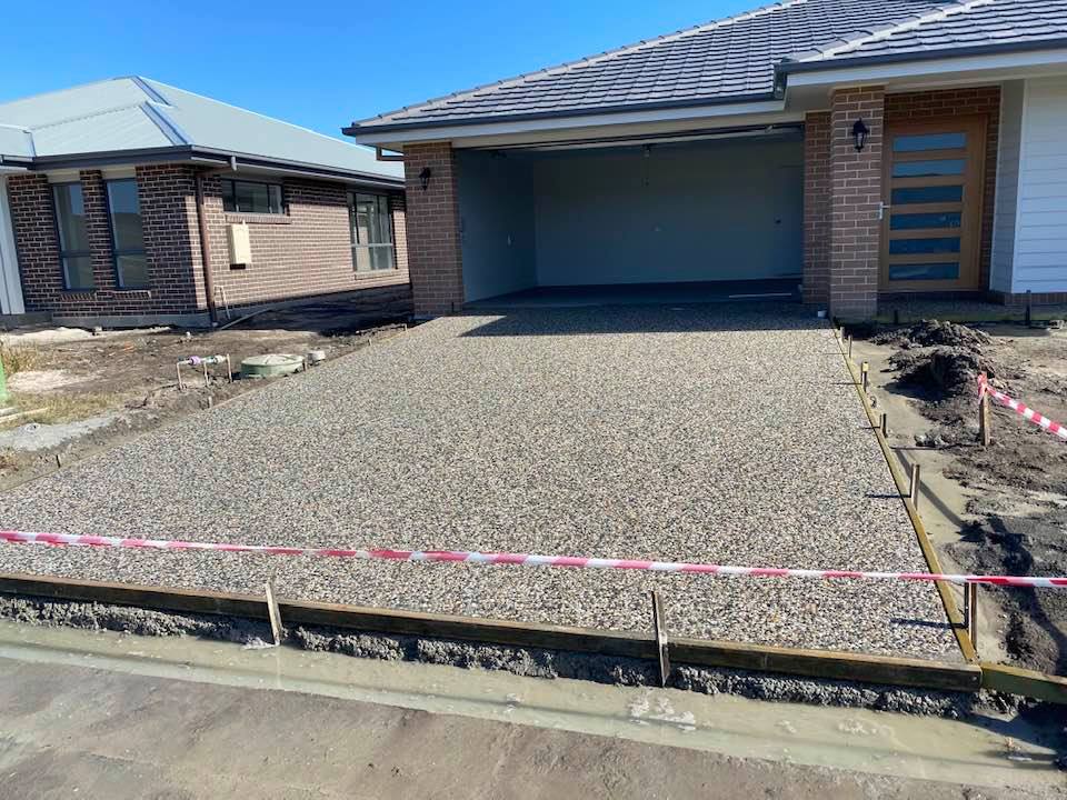 Sealed Exposed Aggregate Driveway — Concreters in Port Macquarie, NSW
