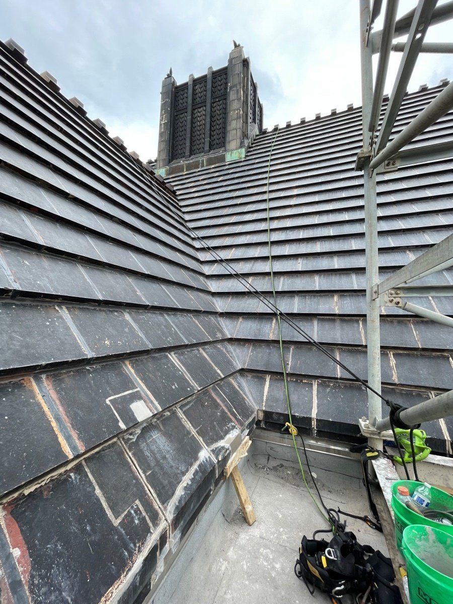 Caulking and tuckpointing at Chicago Civic Opera