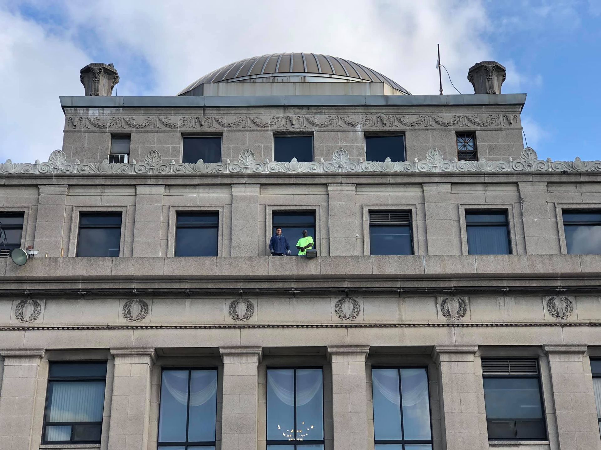 Gary City Hall before parapet restoration