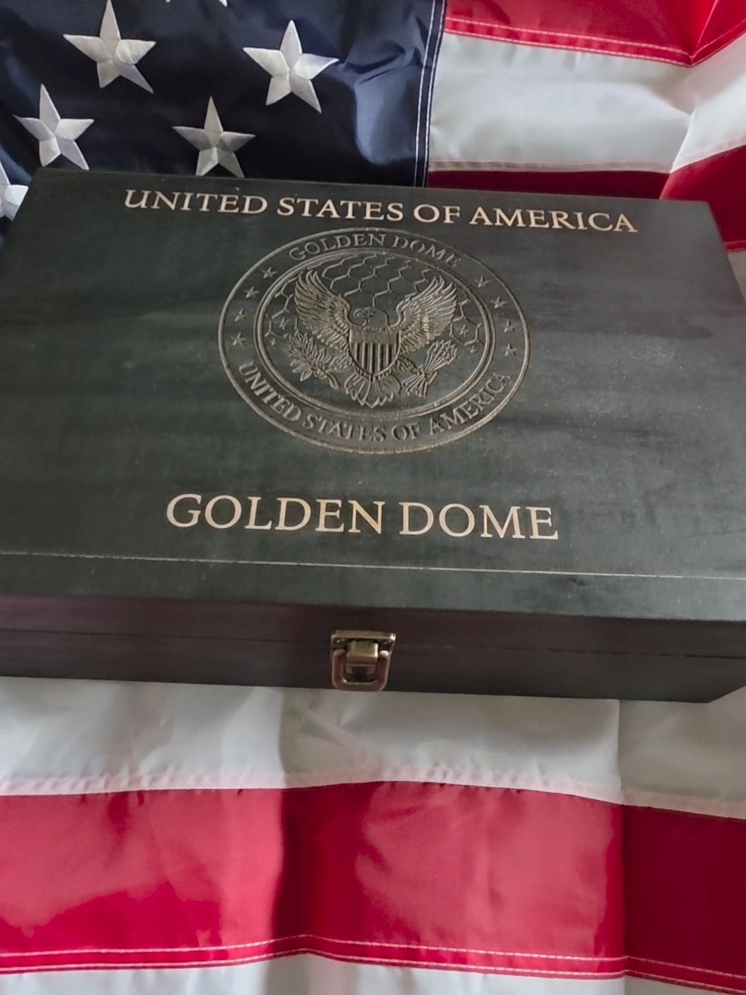 Personalized Whiskey Decanter Set with Custom Engraved Wooden Gift Box