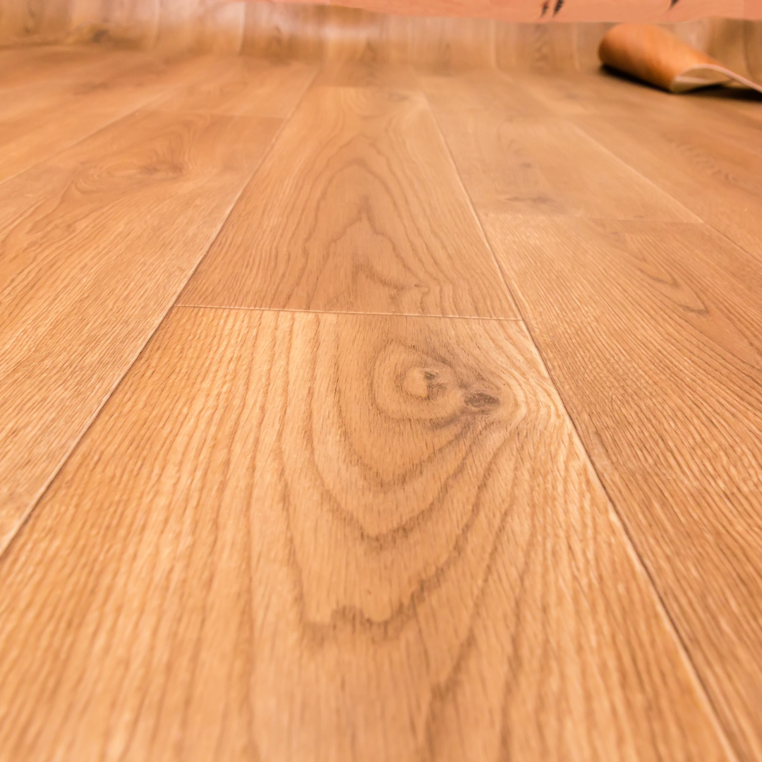 Service Knight | Vinyl Floor Cleaning