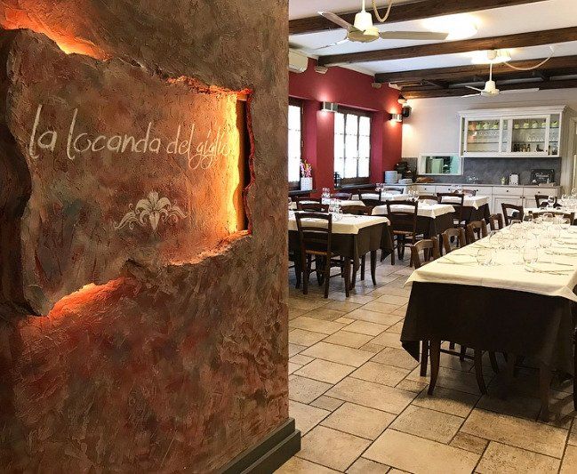 Interno della pizzeria