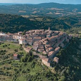 Italy First Class Chiusdino