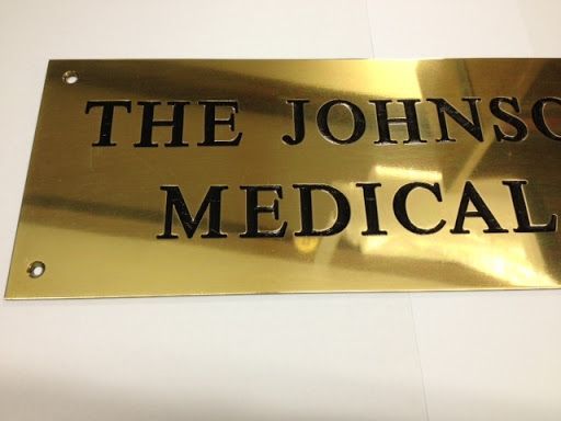 A building with stairs leading up to it and a sign that says legislative house way.