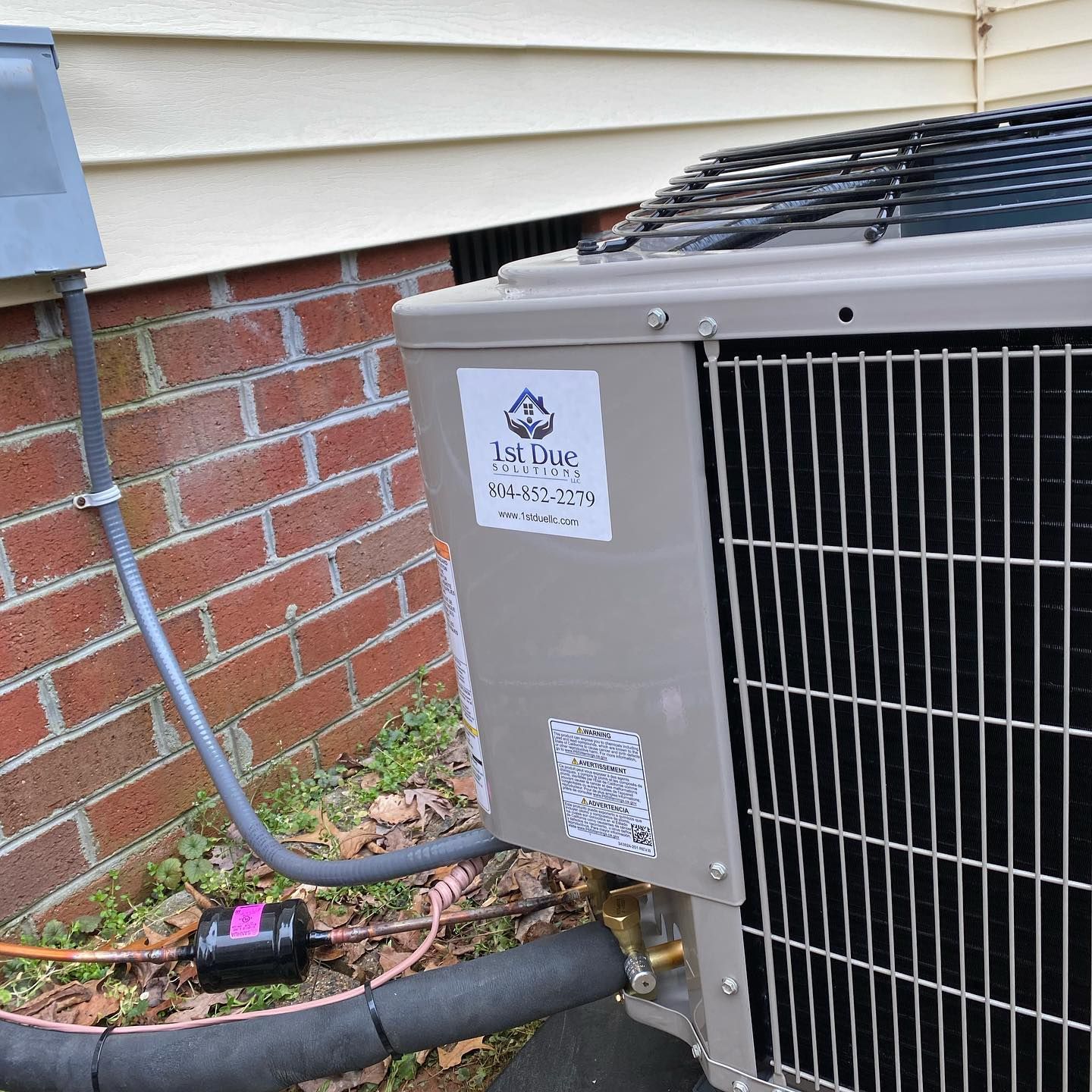 An air conditioner with a sticker on it that says park