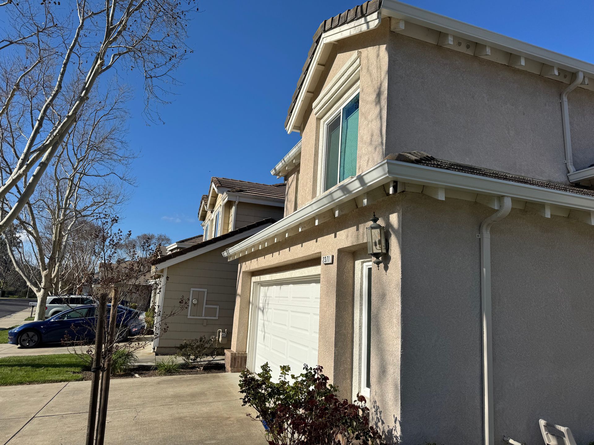 white gutters with screens