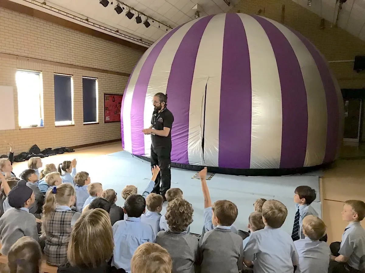 Bring the Universe to your School Dome