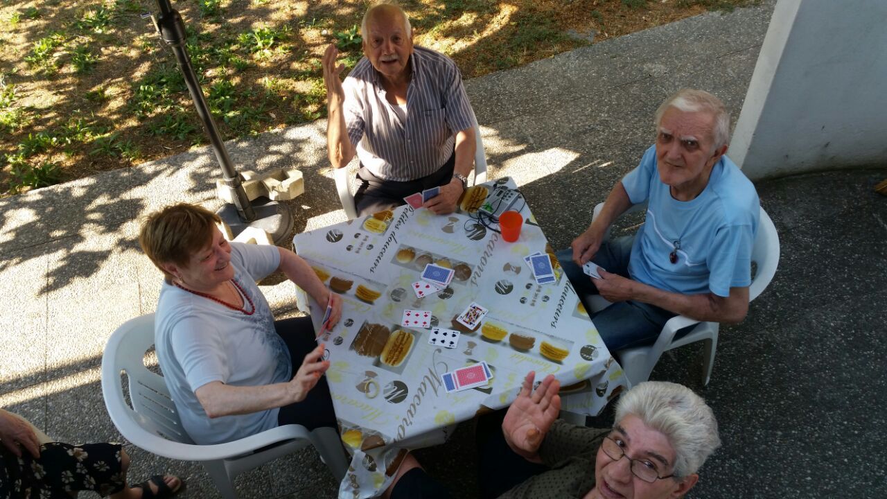 attività ricreative e all'aperto svolte dagli anziani della Residenza Villa Silvana a Salice Terme