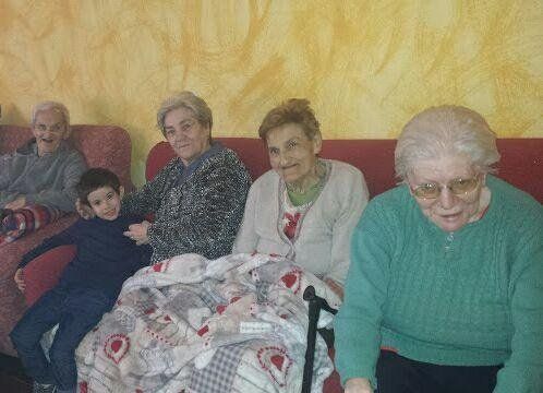 anziani della residenza Villa Silvana di Salice Terme