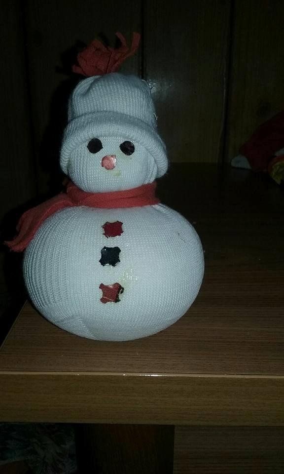 gli ospiti di residenza per anziani di Villa Silvana a Rivazzano Terme addobbano e festeggiano il Natale