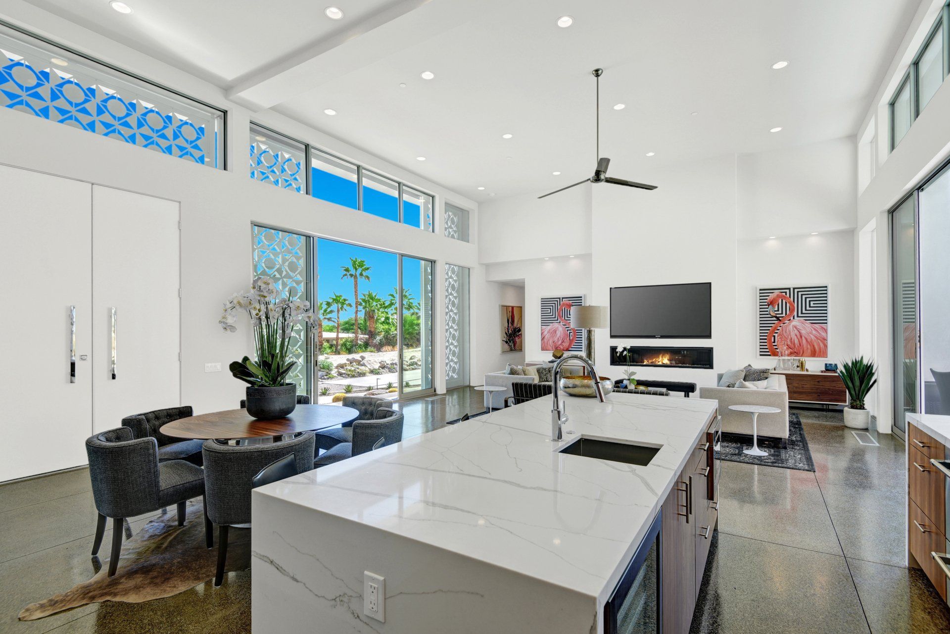 Screen House Palm Springs | Open Floorplan Kitchen