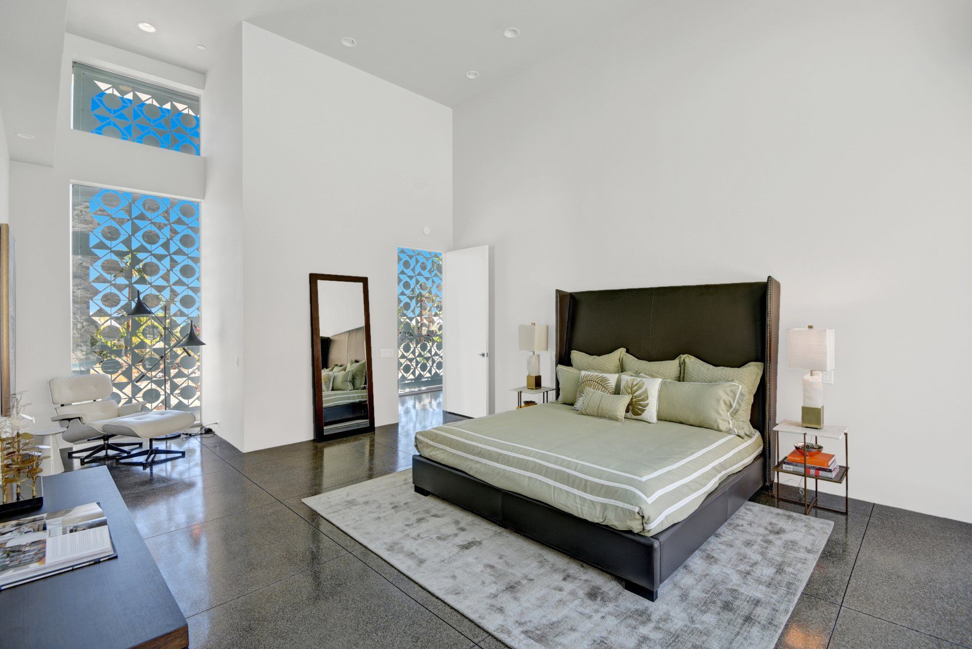 Screen House Palm Springs | Master Suite