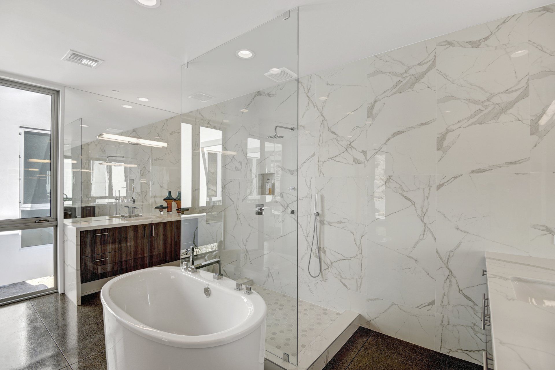Screen House Palm Springs | Master Bathroom Shower