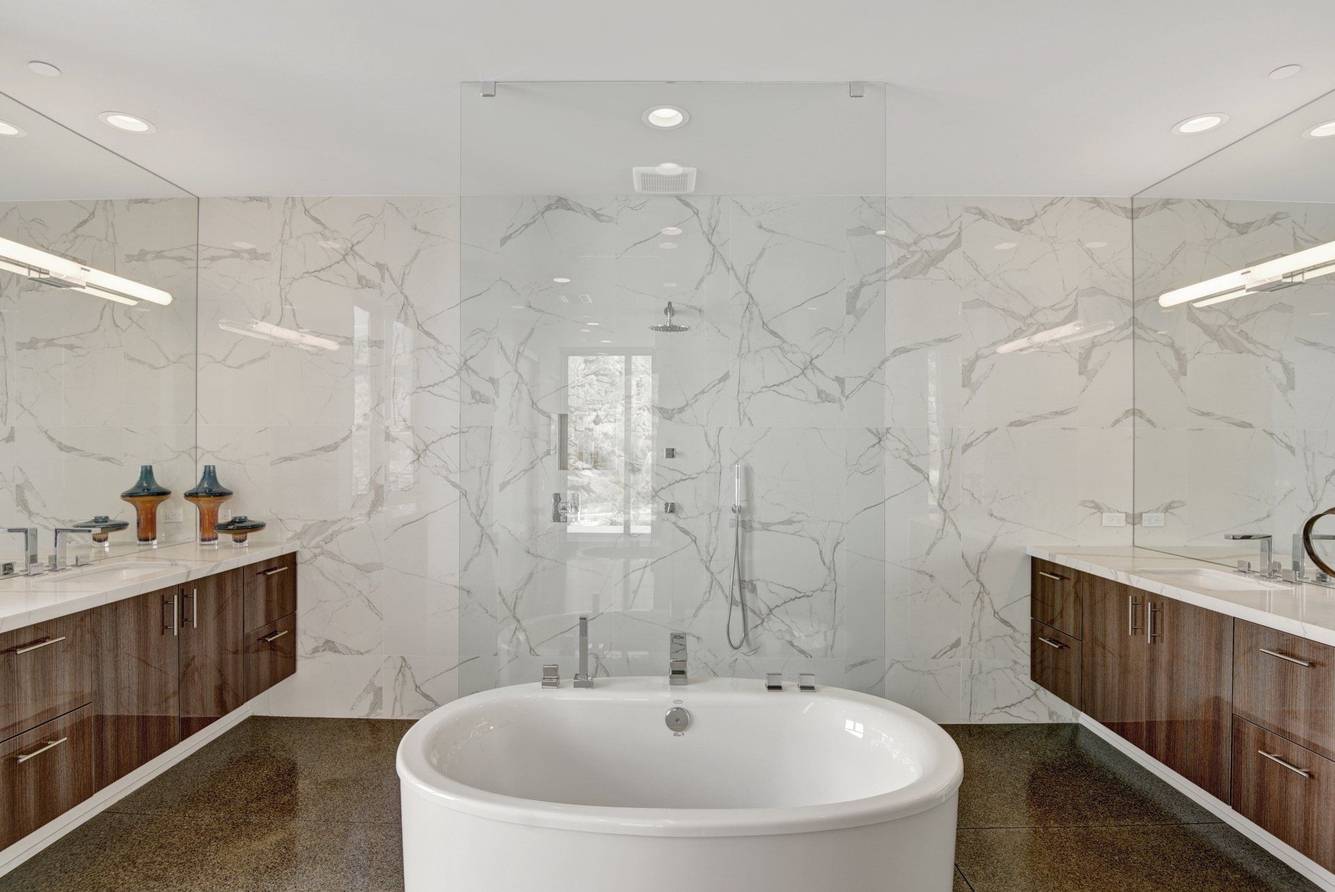 Screen House Palm Springs | Master Bathroom Tub