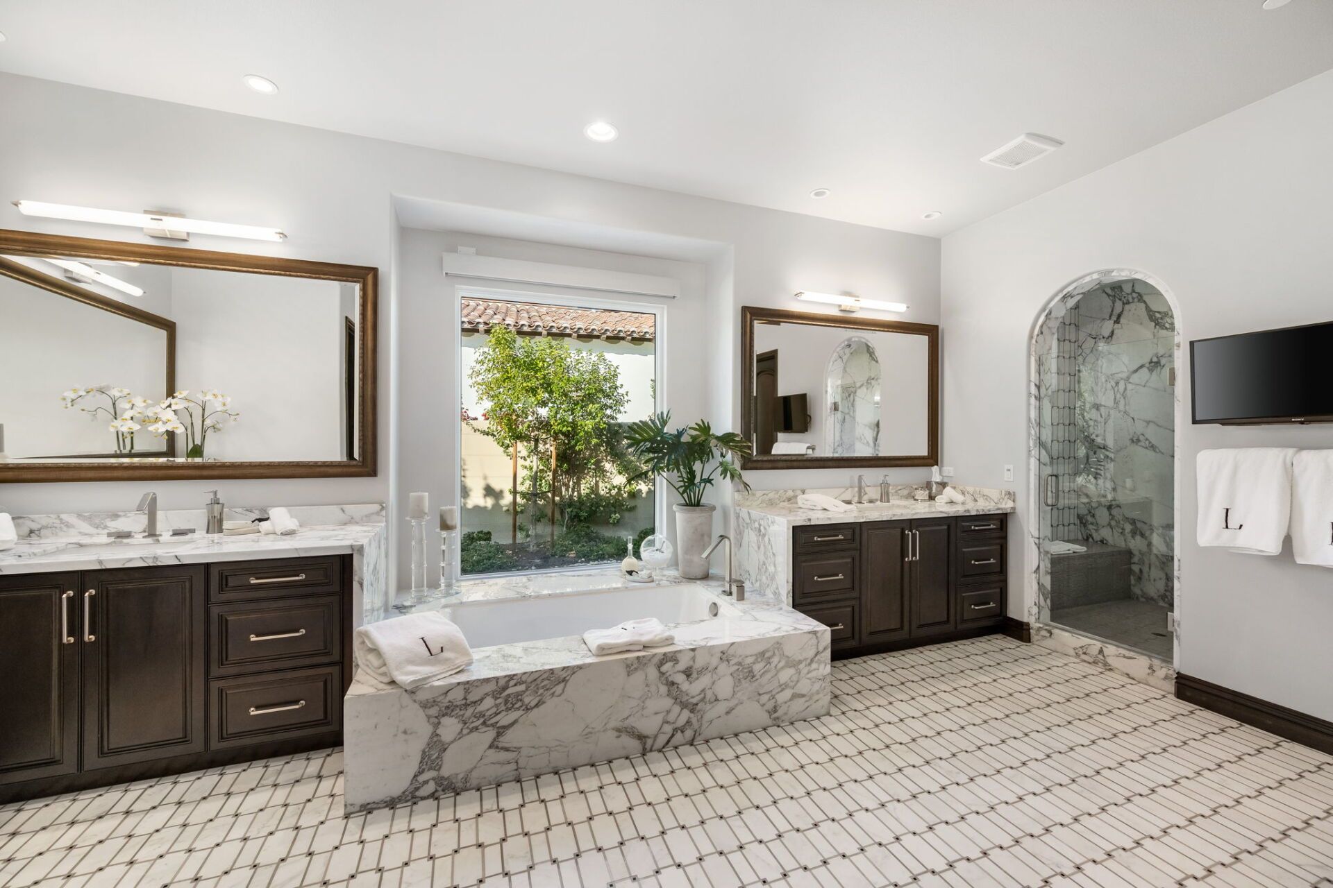 Spa-like Master Bathroom