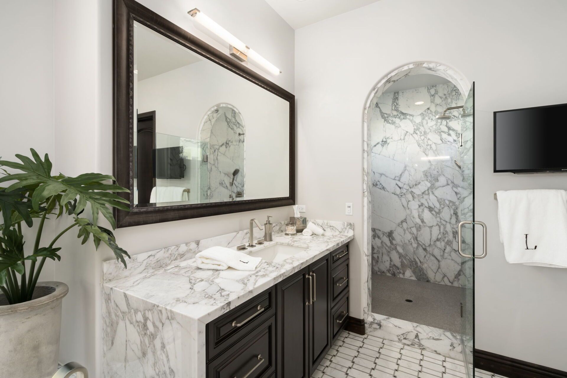Master Bathroom Vanity