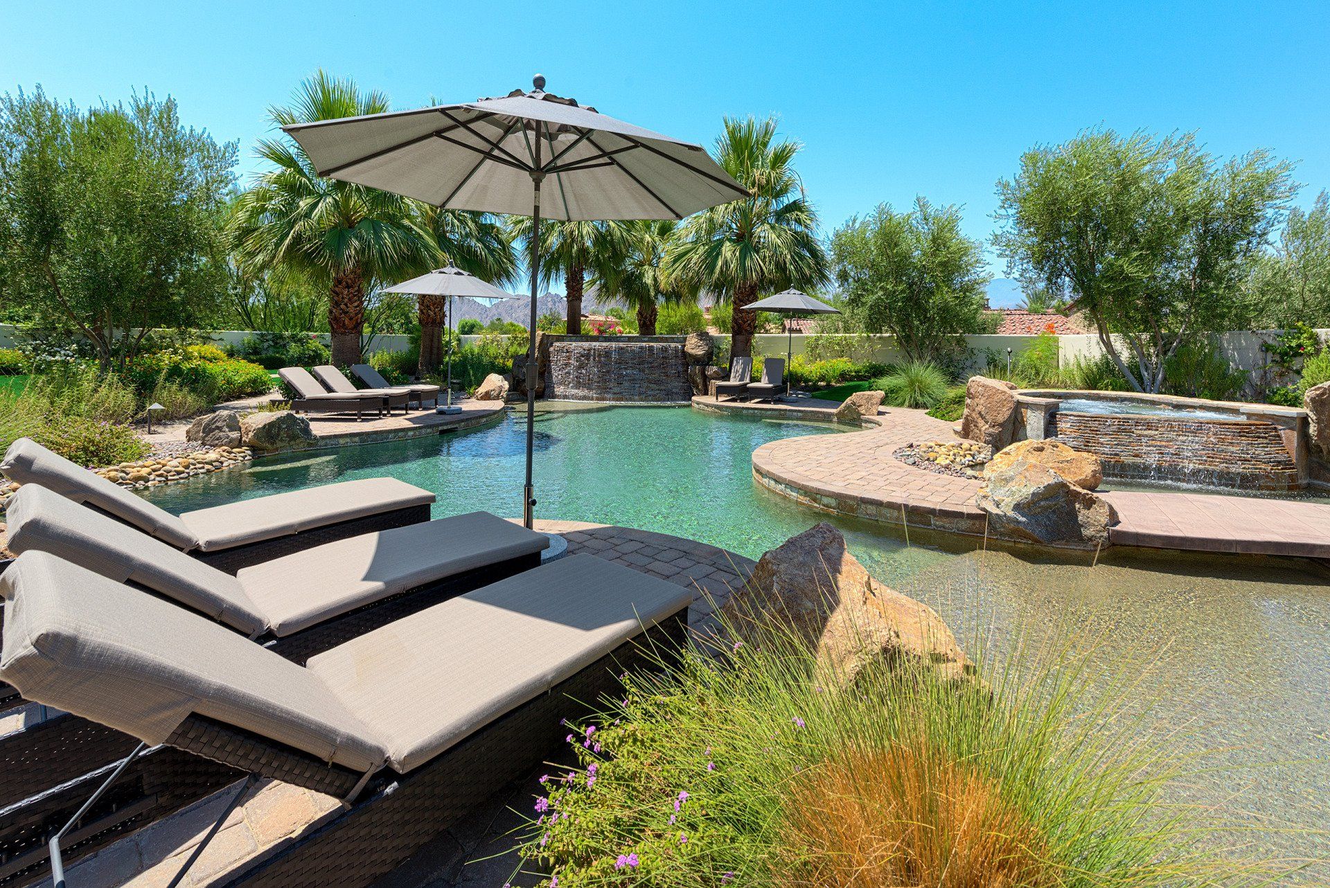 Toscana Country Club | Backyard