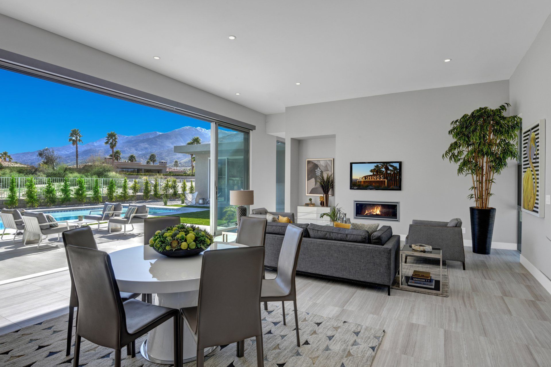 Bogart Trail dining room