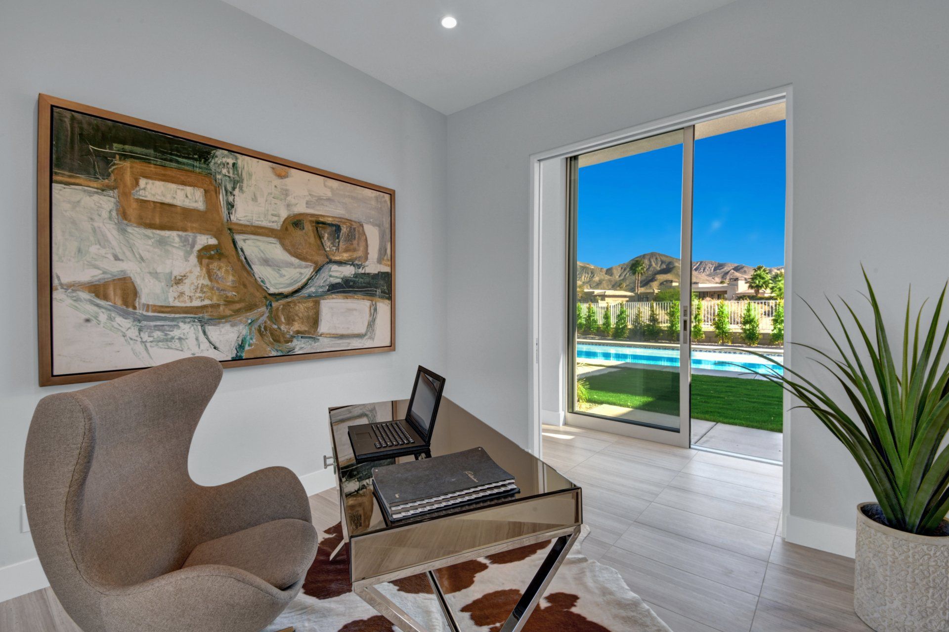 Bogart Trail | Home office