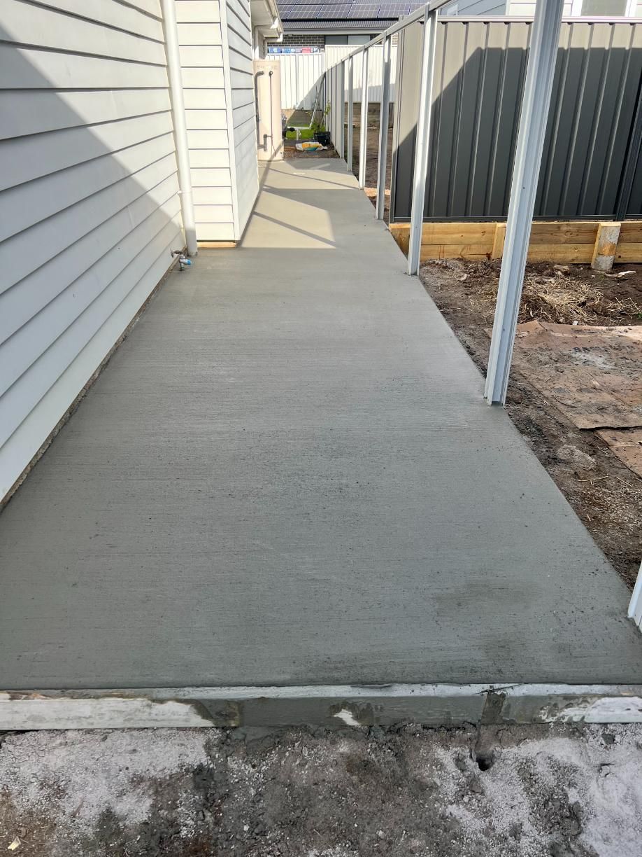 Concrete Walkway Leading to a House — Construction 33 in Maroochydore, QLD