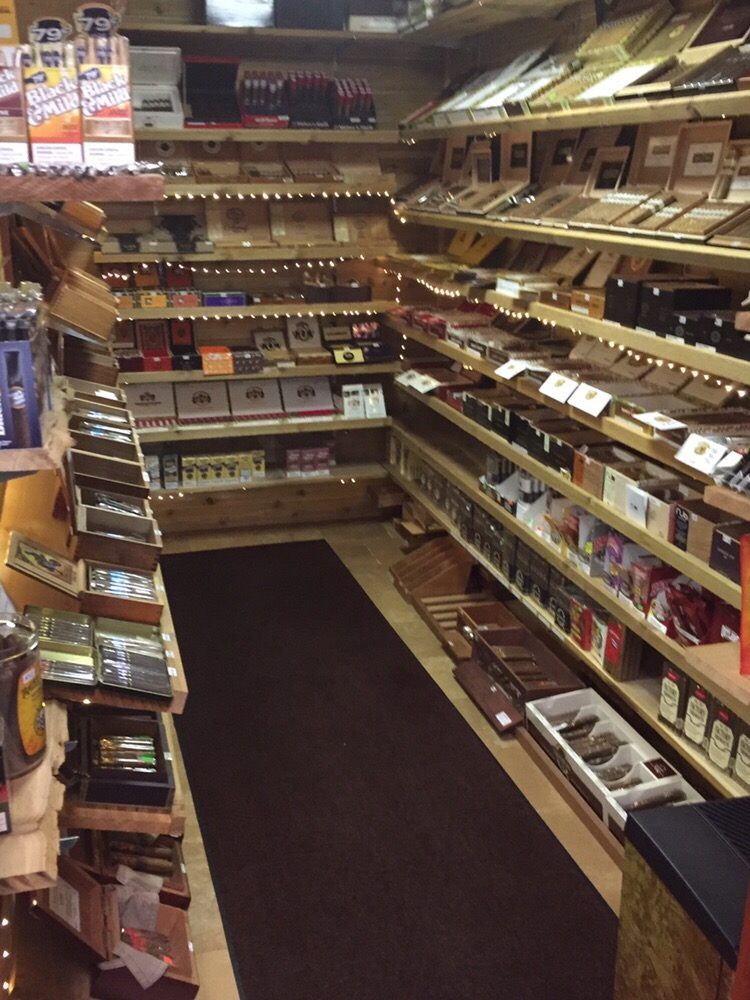 A store filled with lots of different types of cigars