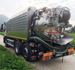 camion per liquami