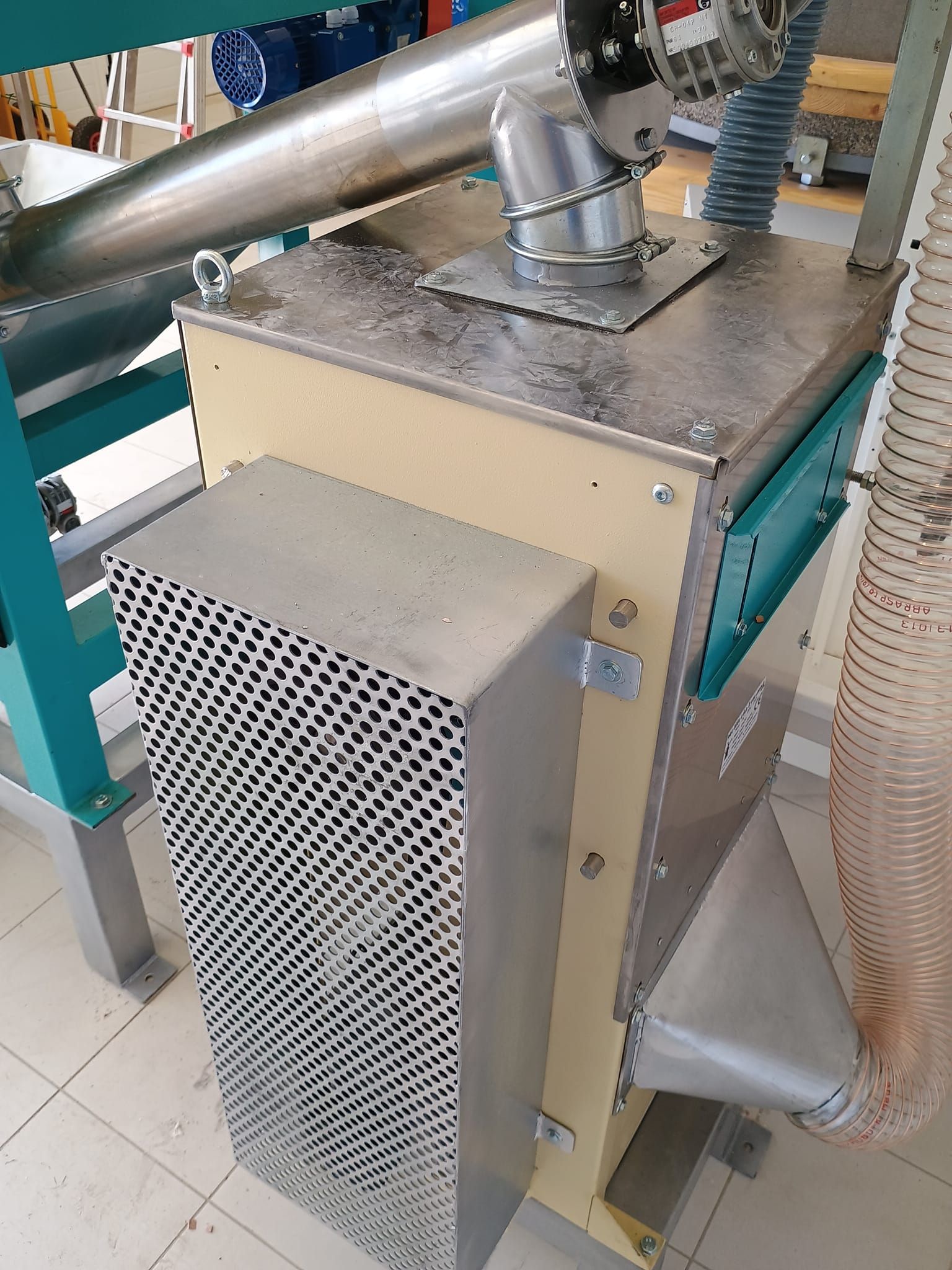 particolare macchinario Molitoria Lucana Matera