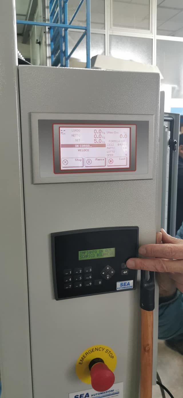 confezionatrice verticale farina molini Molitoria Lucana Matera