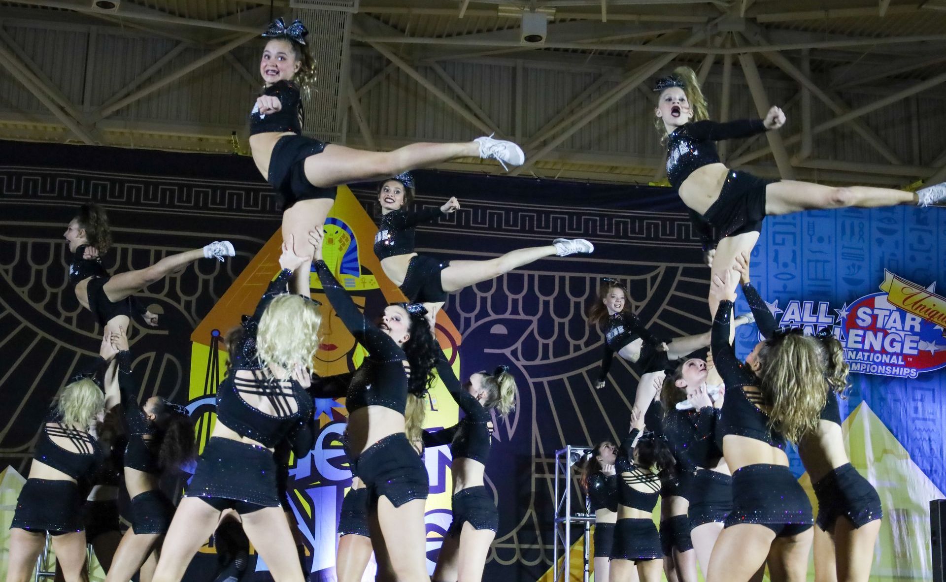 Cheer Team Competing