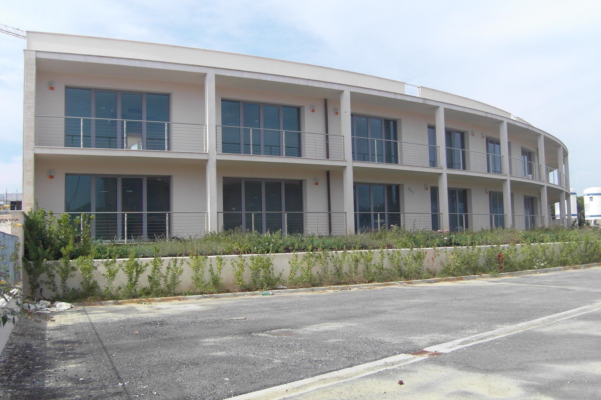 INFISSI AD ANTA RIBALTA