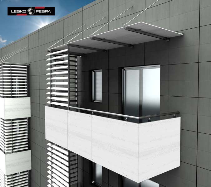 frangisole installato su facciata di appartamento