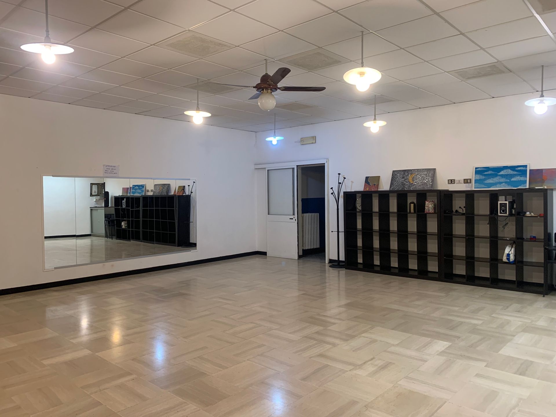 foto sala in via enrico forlanini novoli firenze