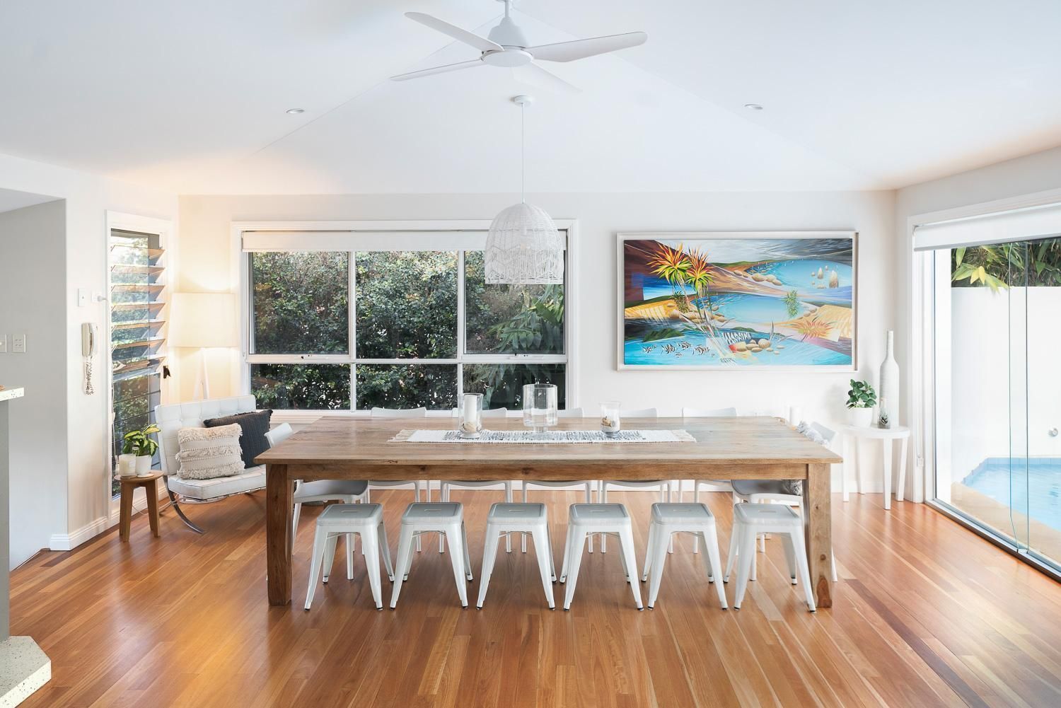 A Hallway With a Rug That Has the Letter G on It — Kareela Constructions In Tamworth, NSW