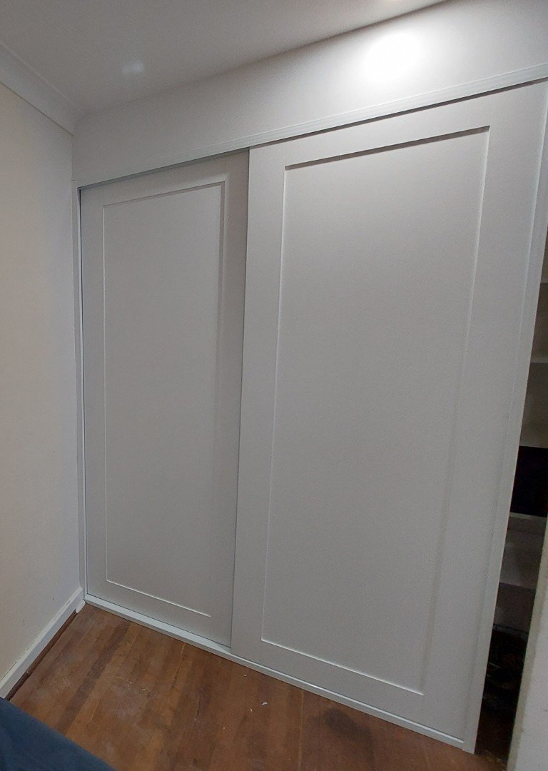 Frameless Sliding Wardrobe Doors
