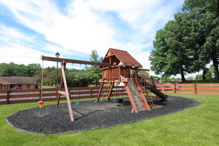 Photo gallery displaying internal and external images of the property- please visit our amenities page for more details