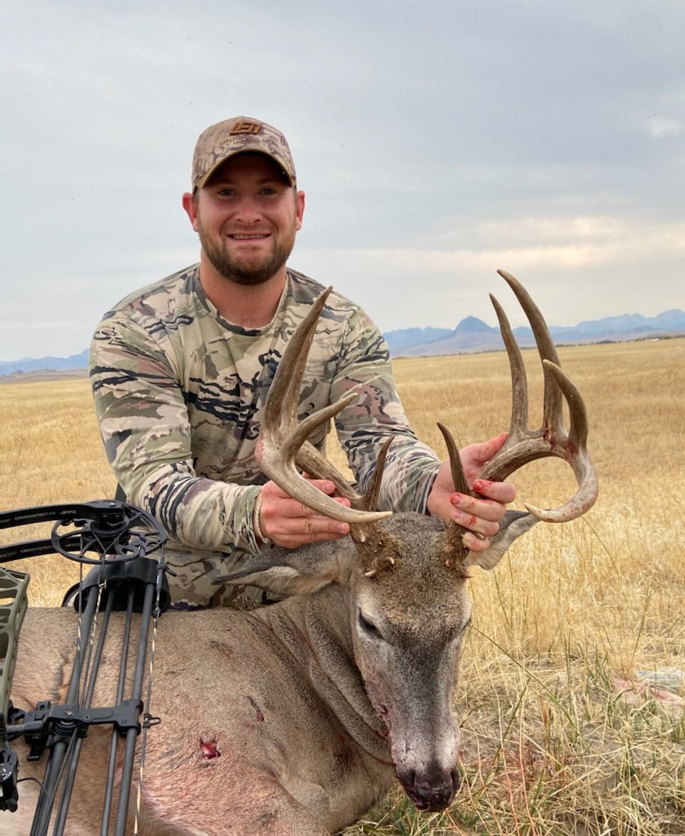 Deer Hunting Gallery Image