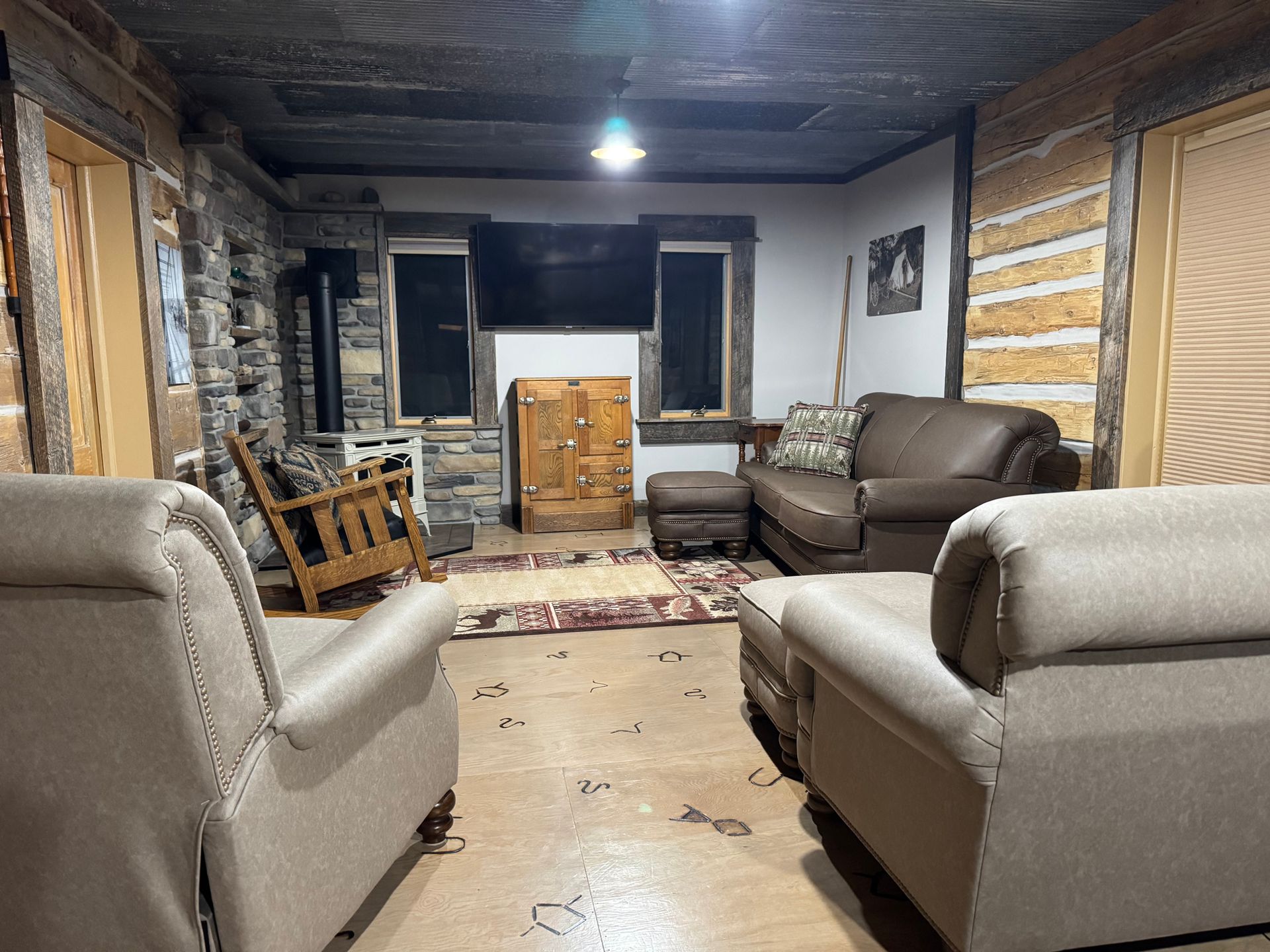 Lodging & Services Gallery Image