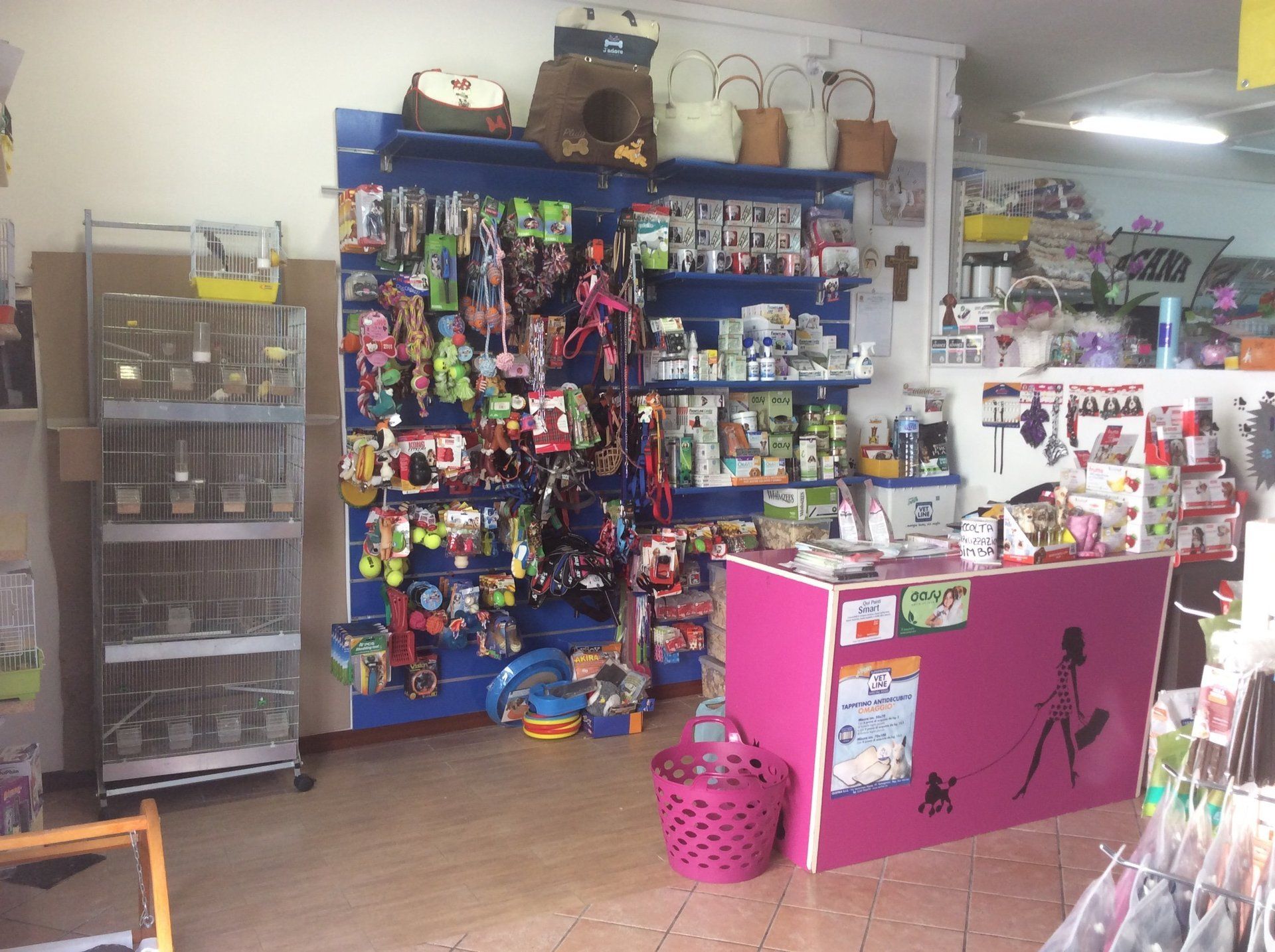 Interno del negozio per animali