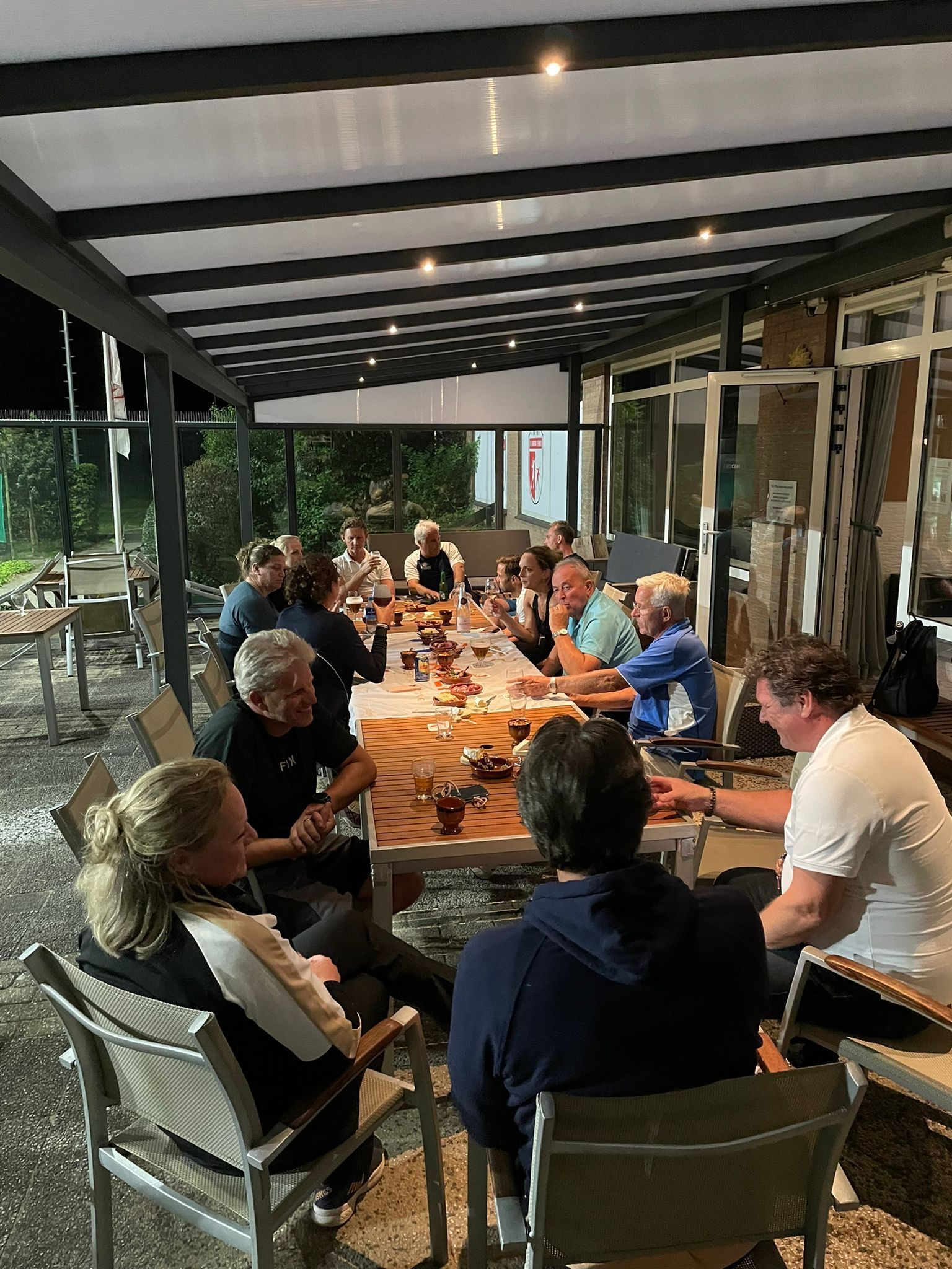 Tennisclub Aurora Werkhoven terras en gezelligheid