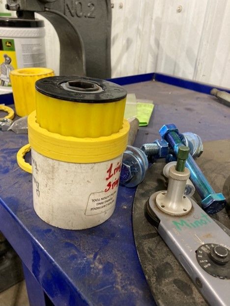 Air-Seeder Meter Tuning Ring Tool