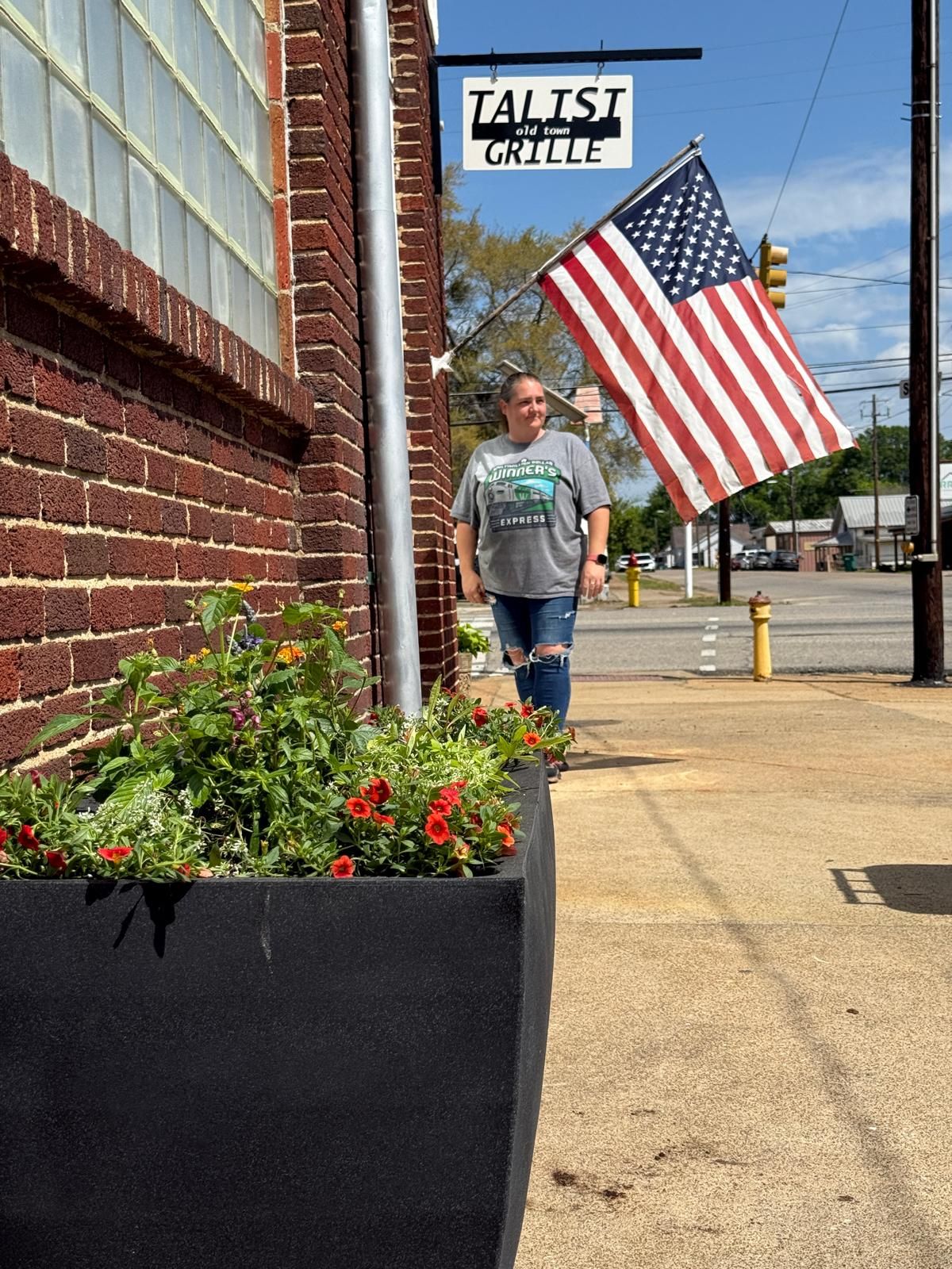 Tallassee AL shows off downtown beauty in time for Red White and Blue Fest