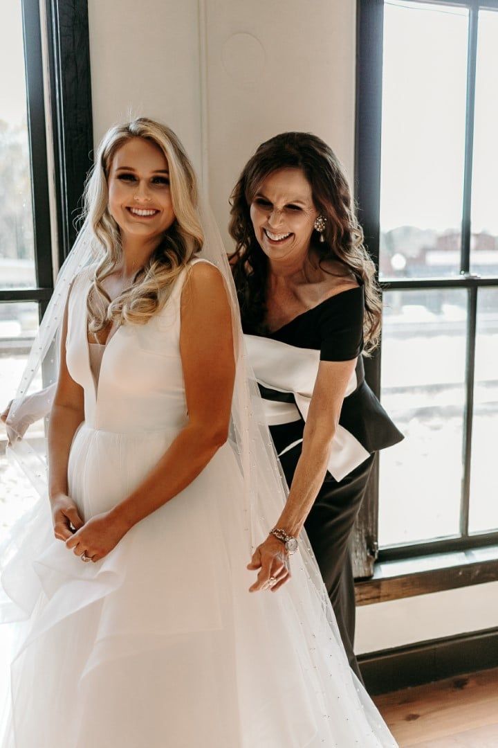 Bride, Metro-Atlanta, Acworth, GA, The Cowan Historic Mill 